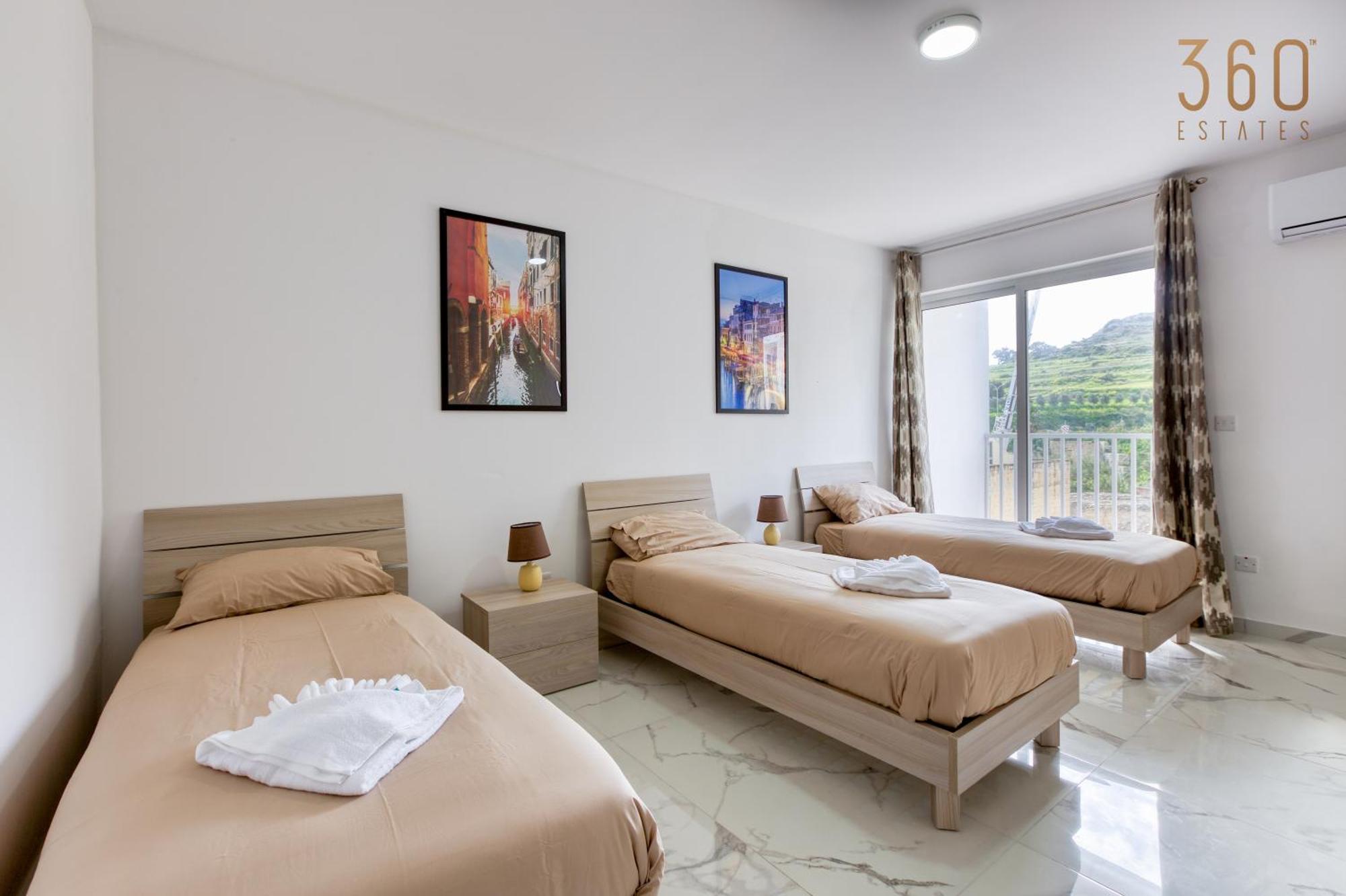 Designer With Stunning Sea Views In St Pauls By 360 Estates Appartement *